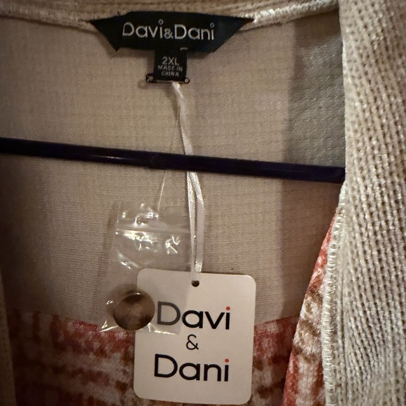 Davi & Dani Plaid Pink and Cream Teddy Jacket - Picture 2 of 4